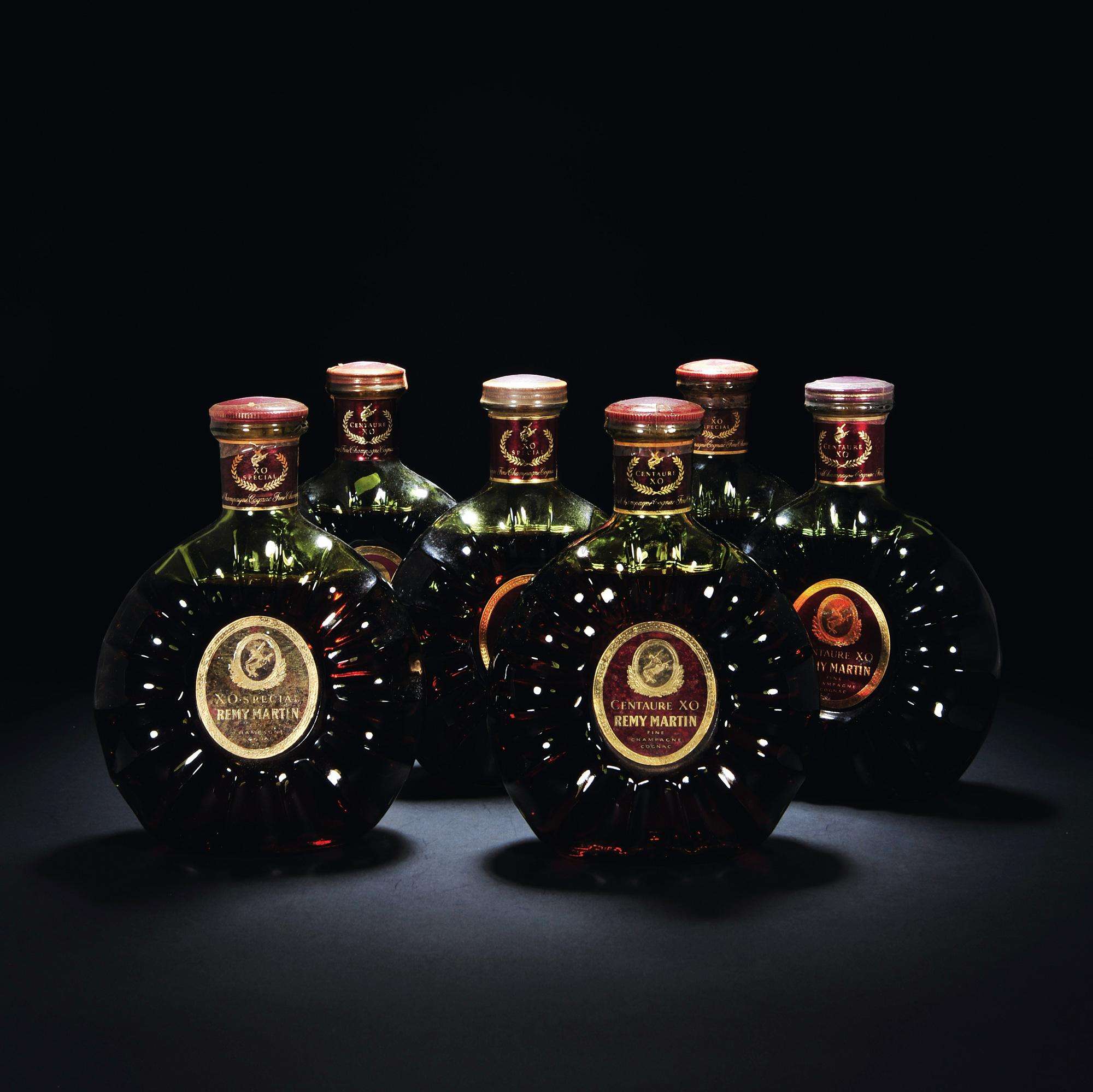 高明洋酒回收商家全天回收洋酒服务消费者